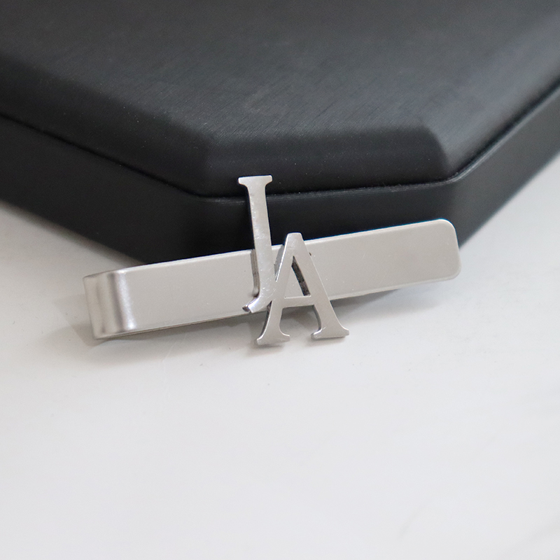 DIY بها بنفسك رسالة اسم نمط 4. - مراجعة Tie Clip Silver وسعره